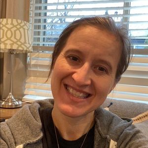 Meet your Posher, Rebecca